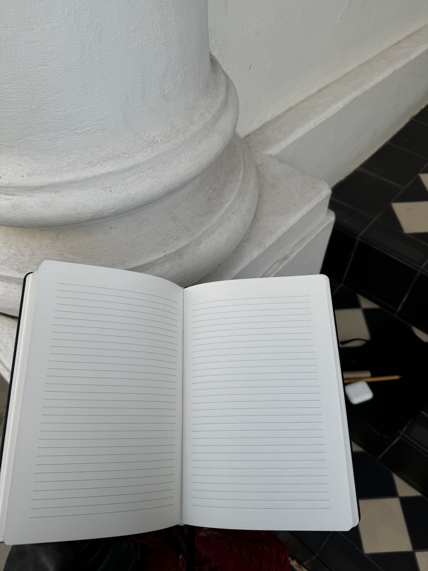 THE CLASSIC NOTEBOOK